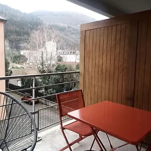 https://joli-appartement-t2-trs-bien-situ-parking-couvert.midi-pyreneeshotels.com