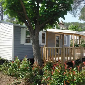 https://camping-elephant-saint-raphael-var.fr-provencehotel.com